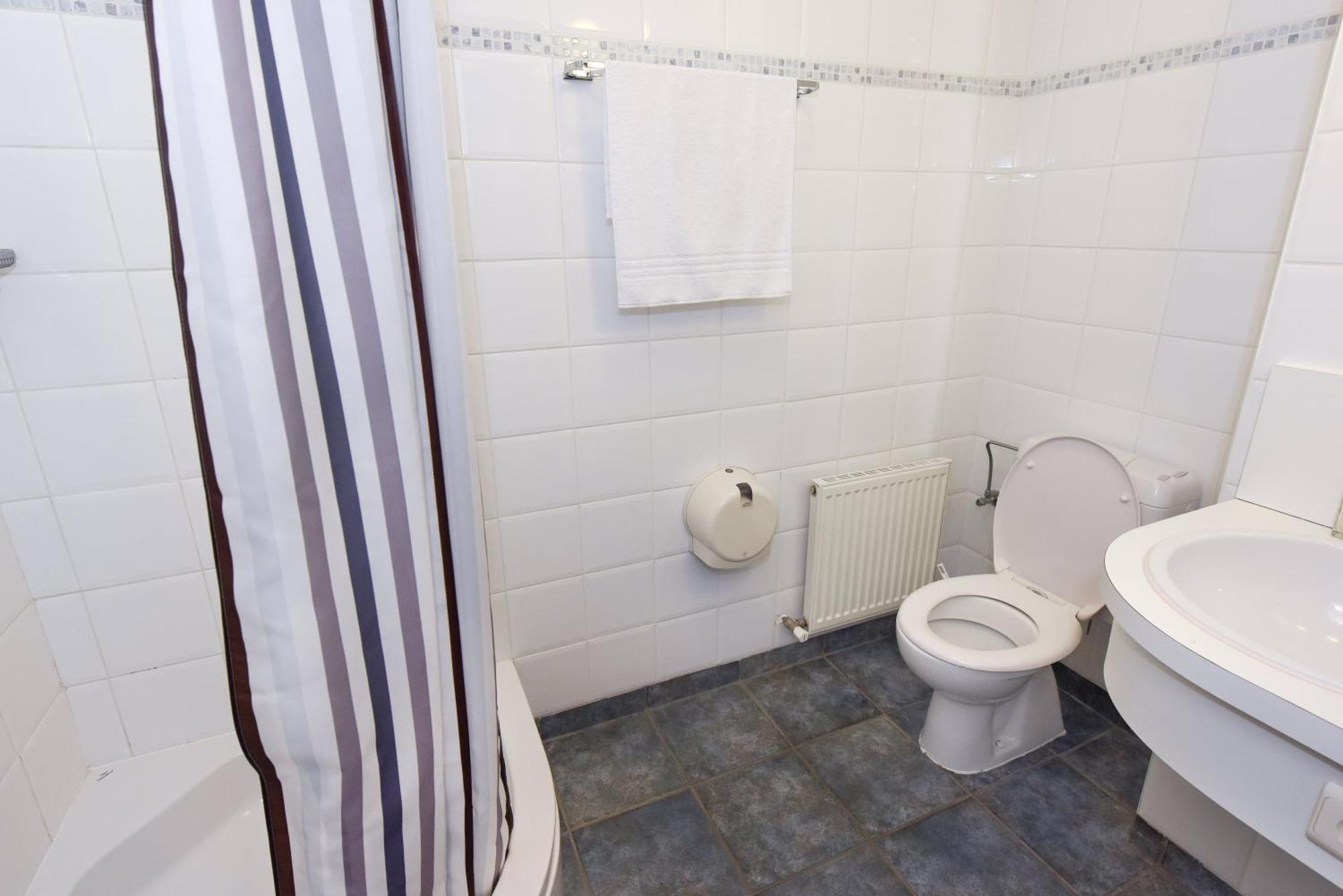 Budget Double Room,1649885242:JPEG